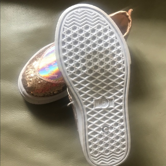 LITTLE GIRLS MERMAID SHOES - Picture 2 of 3